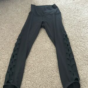 Lululemon leggings size 6